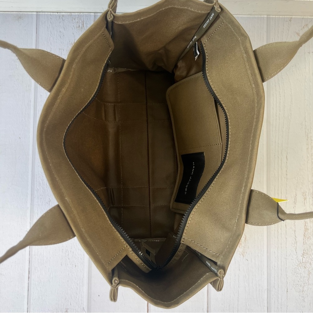 Marc Jacobs Tote Bag - Picture 4 of 5